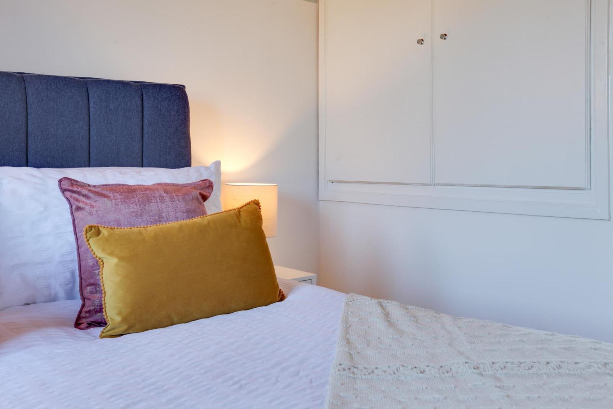 Cosy Two Bedroom House - Chelmsford - Free Parking And Wifi エクステリア 写真