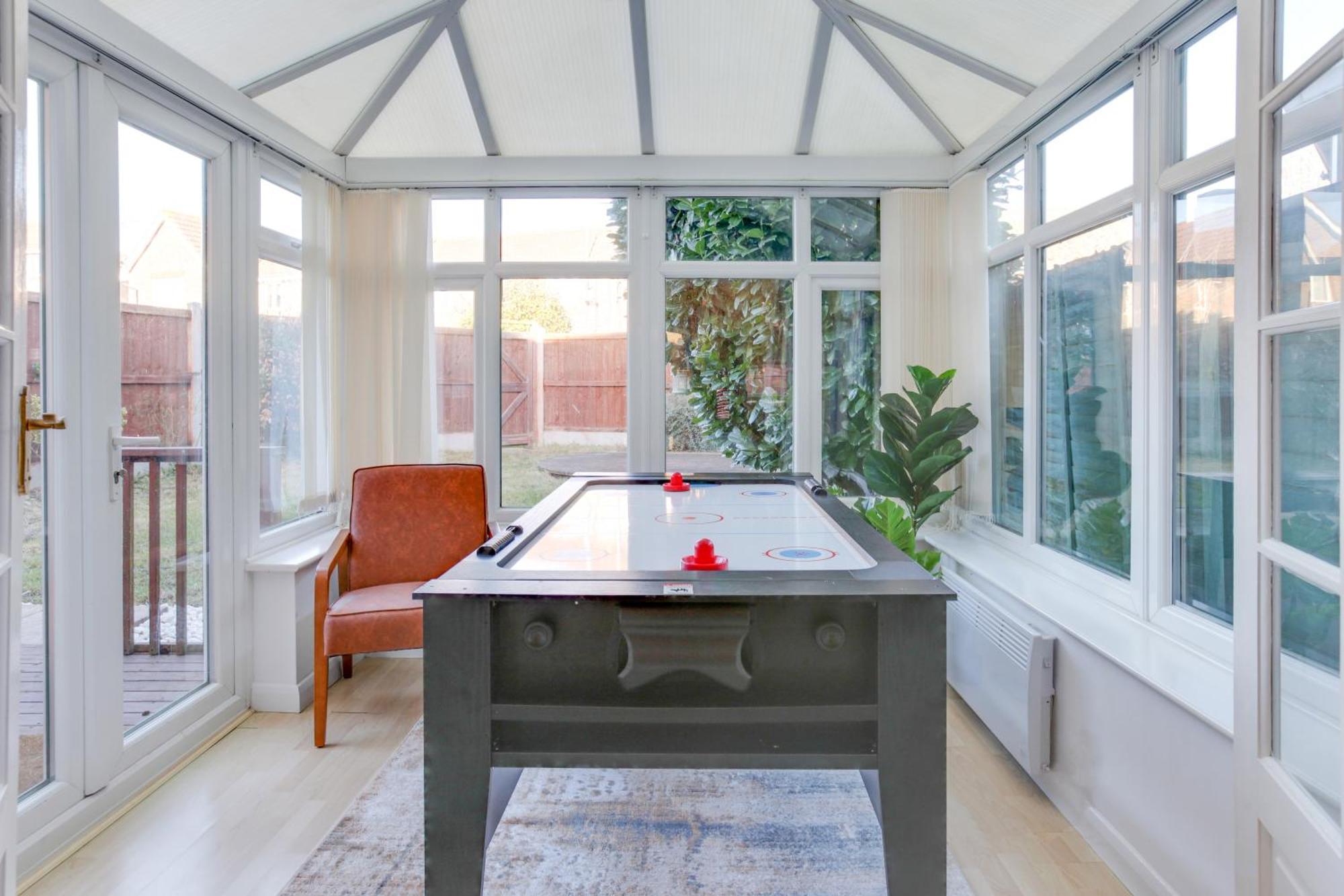 Cosy Two Bedroom House - Chelmsford - Free Parking And Wifi エクステリア 写真