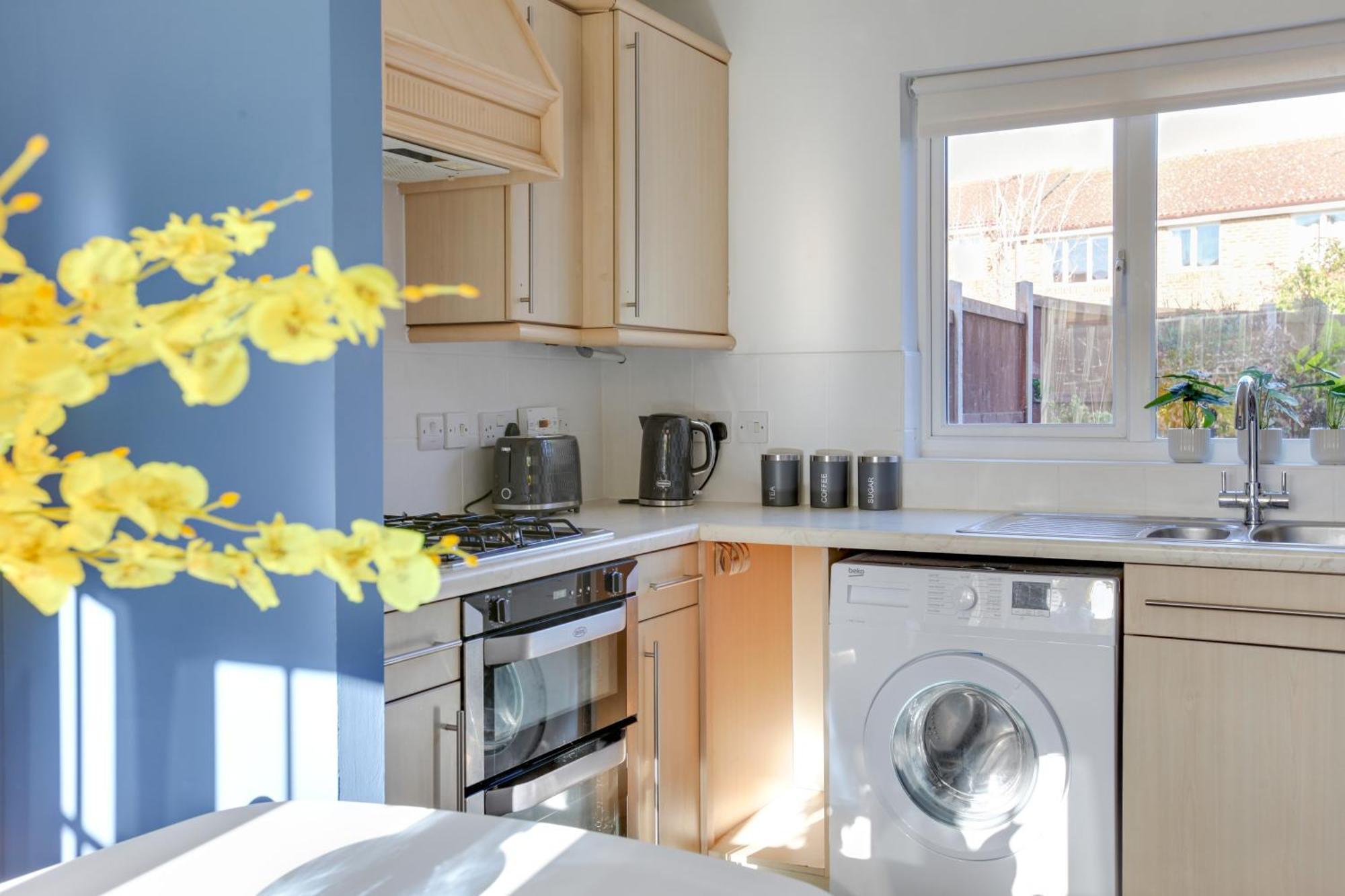 Cosy Two Bedroom House - Chelmsford - Free Parking And Wifi エクステリア 写真